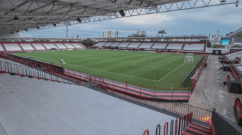 Rivais se enfrentam neste sábado, às 16h, no Antônio Accioly